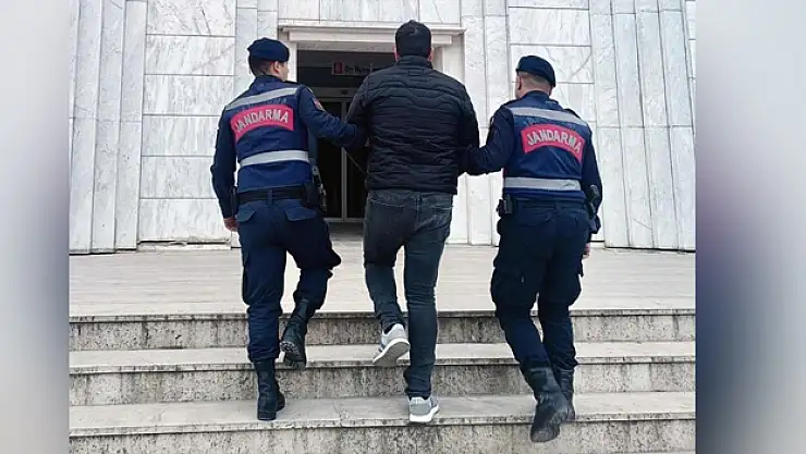 4 ayrı suçtan hapis cezası bulunan şahıs jandarmaya yakalandı