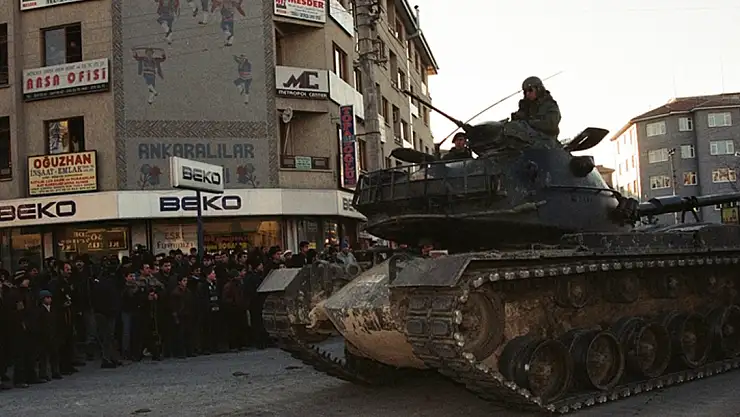 'Postmodern darbe 28 Şubat'