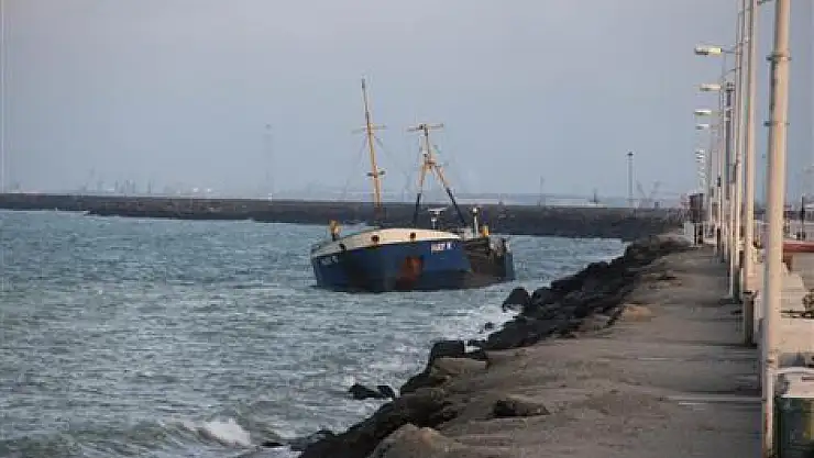 Samsun'da fırtınanın yaraları sarılıyor