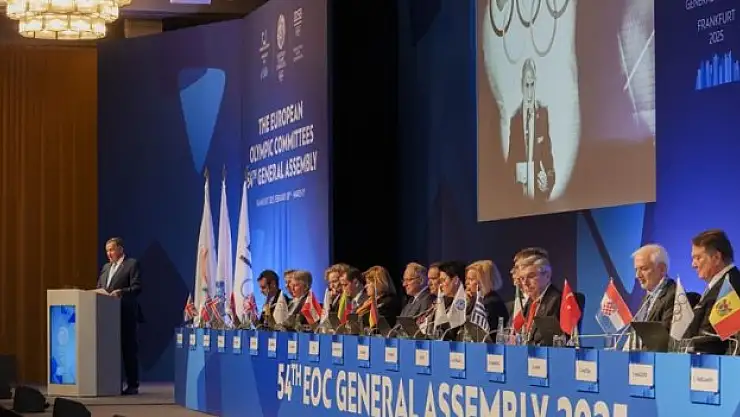 Hasan Arat yeniden seçildi