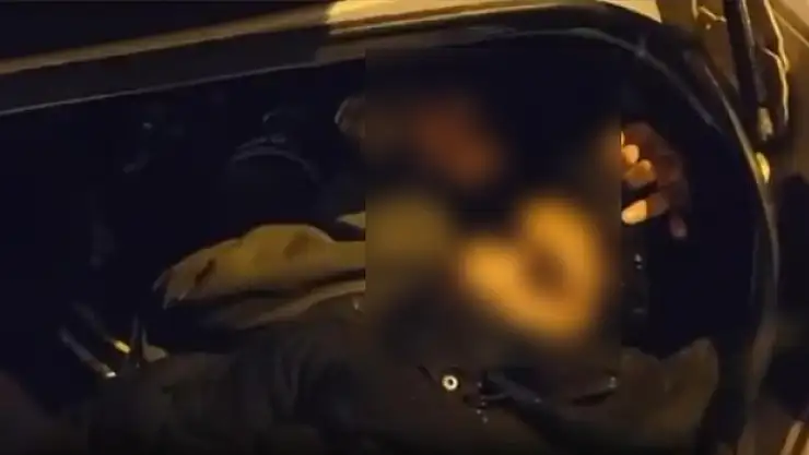 otomobil bagajında 6 düzensiz göçmen yakalandı