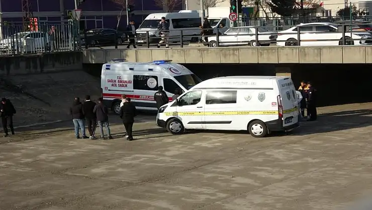 Başından vurulmuş halde bulundu