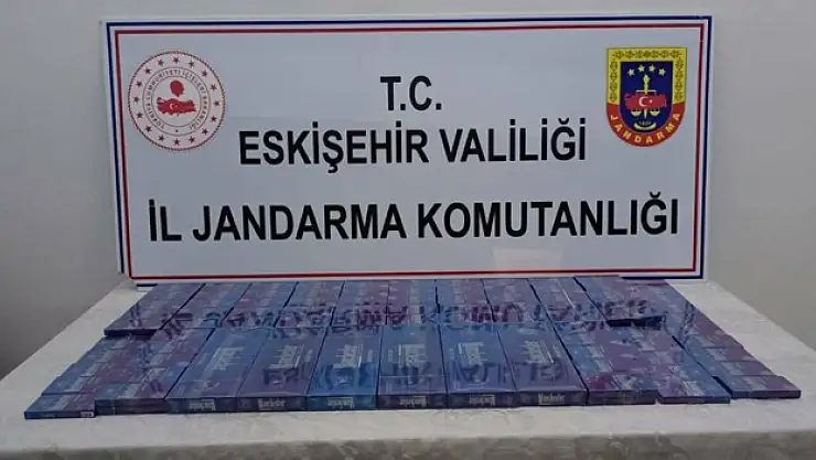 Kaçak sigara satan şahıs jandarmaya yakalandı