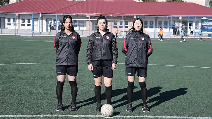 Siirtli kadın hakemlerin hedefi, Süper Lig'de maç yönetmek