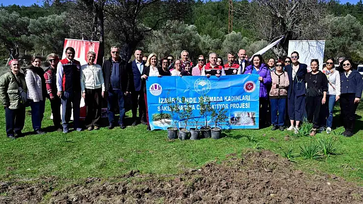 Sakız ağacına can katıyor