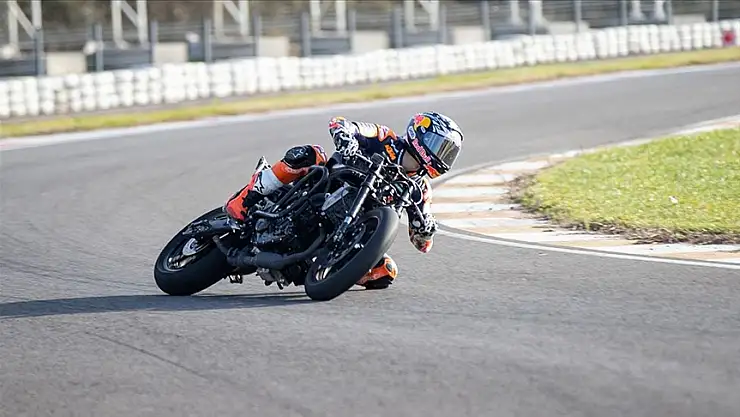 Milli motosikletçi Deniz Öncü, hafta sonu Arjantin'de yarışacak