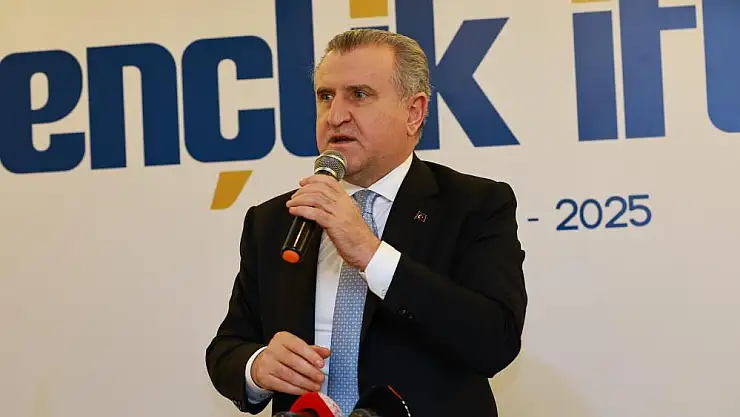 Gençlik ve Spor Bakanı Bak: 'Gençlerin emrindeyiz'