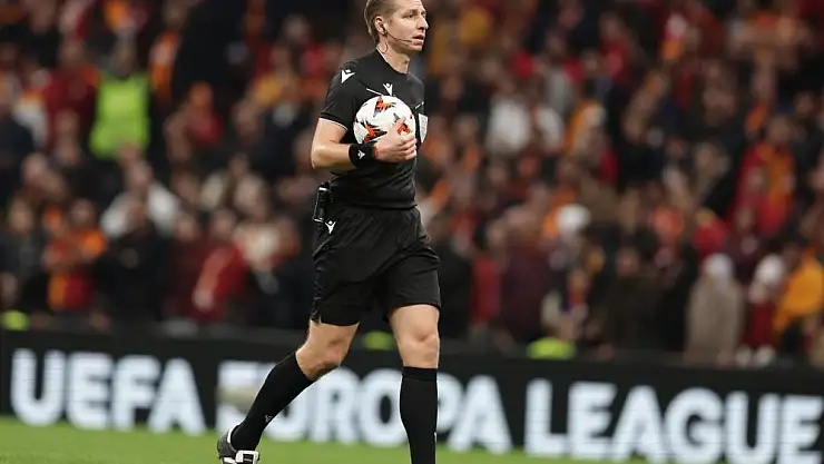 Galatasaray - Antalyaspor maçının VAR'ı Lawrence Visser