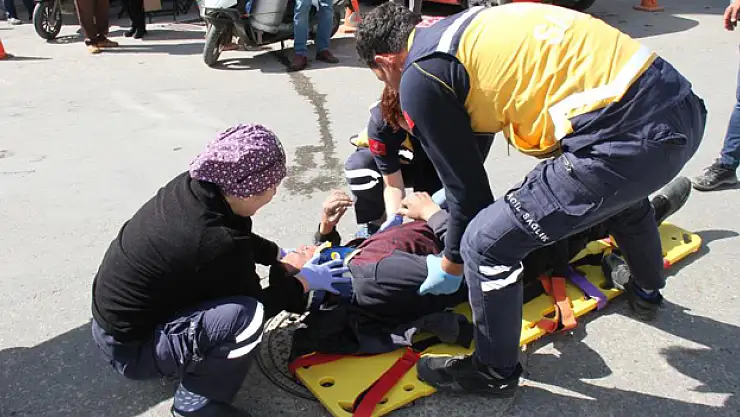 Motokuryeler çarpıştı