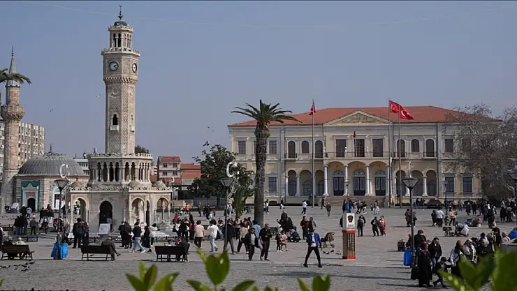 İzmir'de 31,1 dereceyle mart sıcaklık rekoru kırıldı