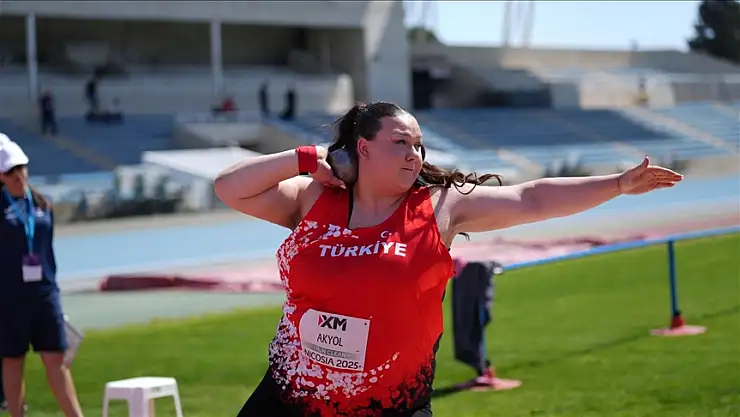 Milli atlet Pınar Akyol, altın madalya kazandı