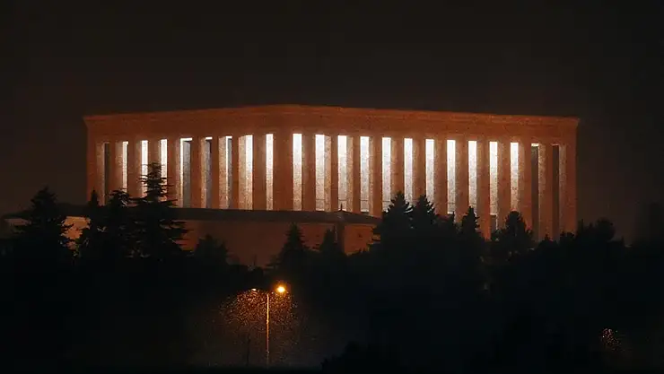 Başkentte kısa süreli kar yağışı etkili oldu