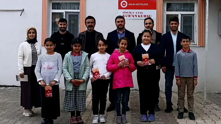 Öğrenciler harçlıklarını Filistin'e gönderdi