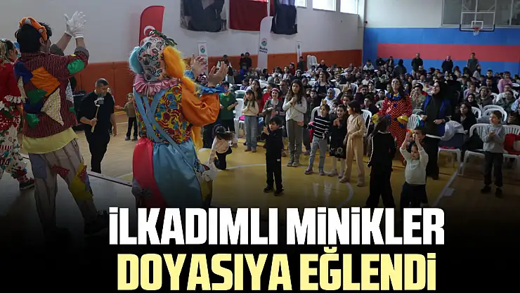 iLKADIMLI MiNiKLER DOYASIYA EĞLENDi