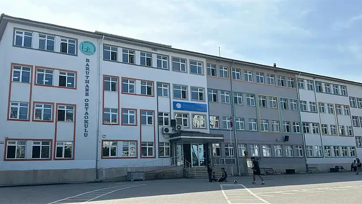 Sıfır atıkta birinci okul