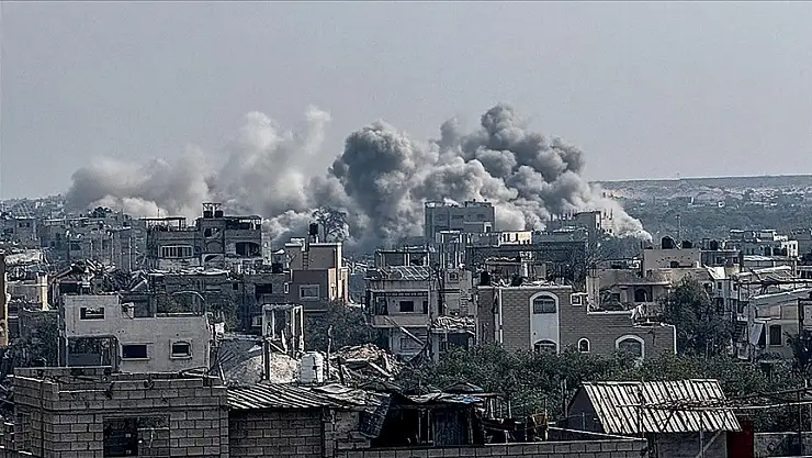 İsrail'in Gazze Şeridi'ne düzenlediği saldırılarda 25 kişi kaybetti