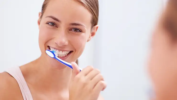 Diş Taşı Neden Oluşur? Nasıl Temizlenir?