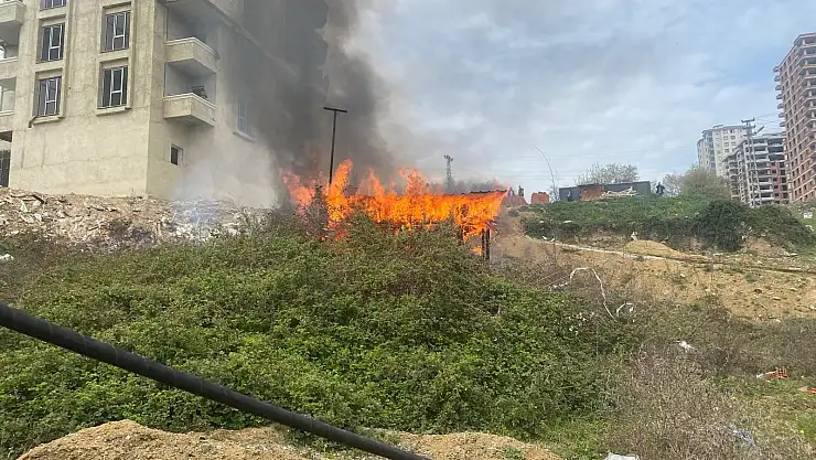 İnşaata ait baraka kundaklandı