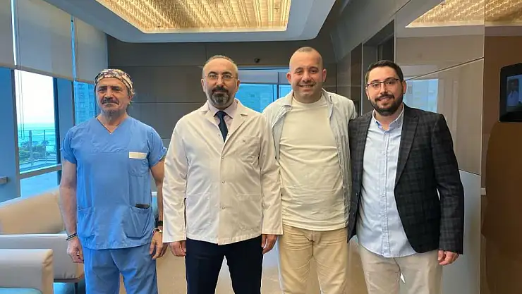 Uyanık halde beyin ameliyatı oldu