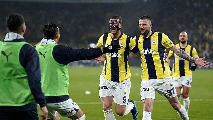 Fenerbahçe, 9 yıl sonra Trabzonspor'a 4 gol attı