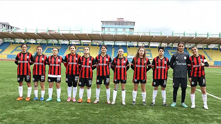 Ağrı'da 'Kızlar futbol oynayamaz' algısını yıktılar