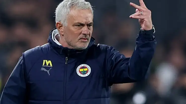 Mourinho neşteri vurdu