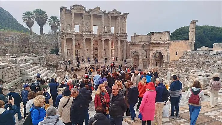 Bayramı tatilinde, müze ve ören yerleri ziyaretçi akınına uğradı