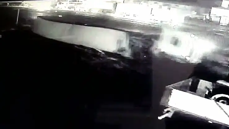 Yoğun kar yağışı kazaya neden oldu