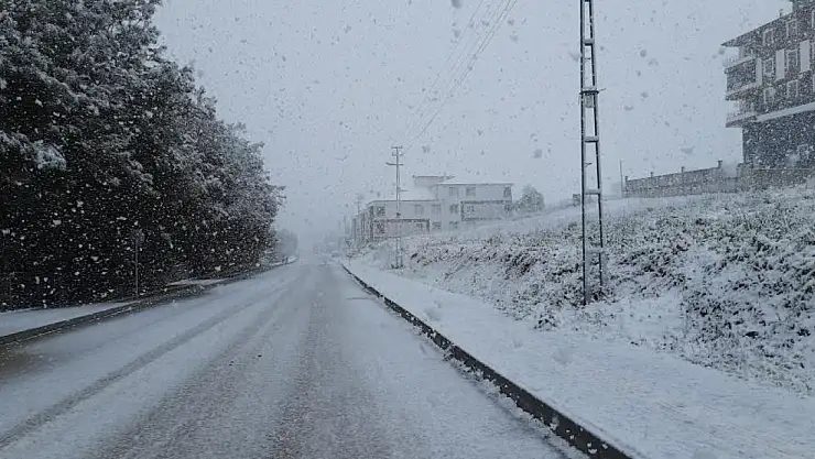 Samsun'da  yüksek kesimlere kar yağdı