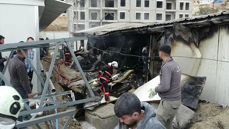 150 işçinin kaldığı konteynerde çıktı