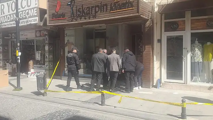 Şüpheli kutu fünye ile patlatıldı