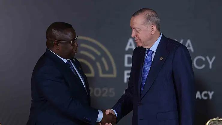 ADF'de kritik temaslar