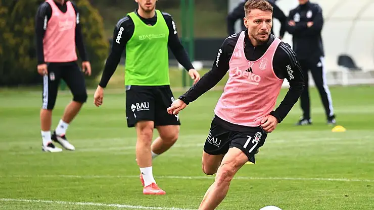 Beşiktaş, antrenmanlara ara vermeden başladı.