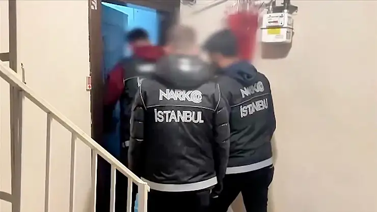 880 kilogram uyuşturucu ele geçirildi