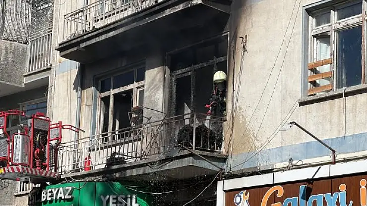 Yangında 2 çocuk hayatını kaybetti