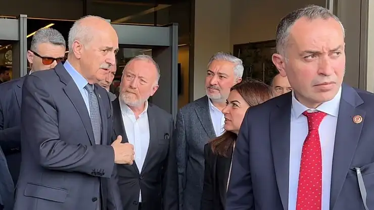 Sırrı Süreyya Önder'i hastanede ziyaret etti