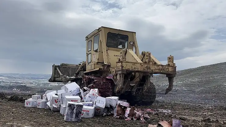 Çorum'da onlarca şişe şalgam imha edildi