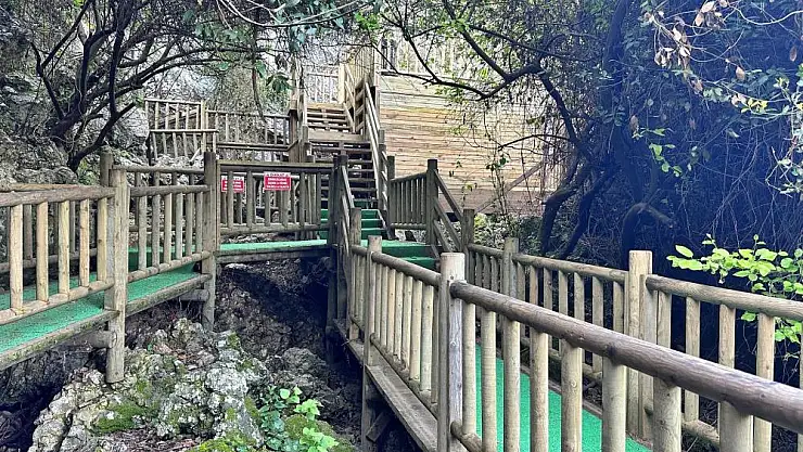 Toprak kayması riski sebebiyle ziyarete kapatılmıştı, beklenen haber geldi