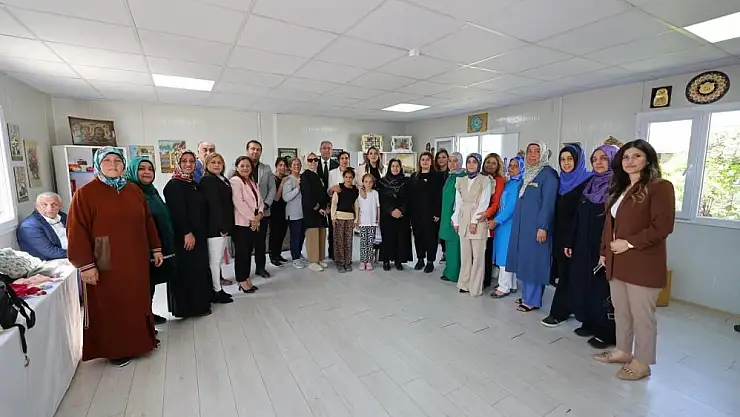 Deprem psikolojisi el sanatları ile atlatıyorlar