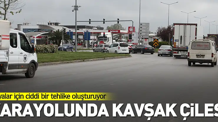 Devlet Hastanesi Kavşağı'nda trafik çilesi