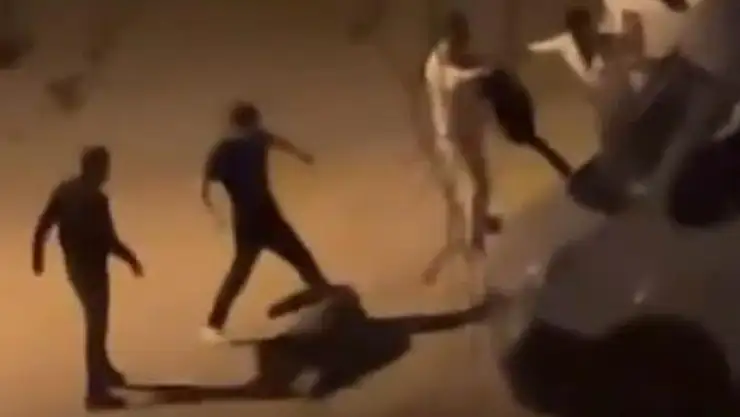 Sokak ortasında kavga kamerada