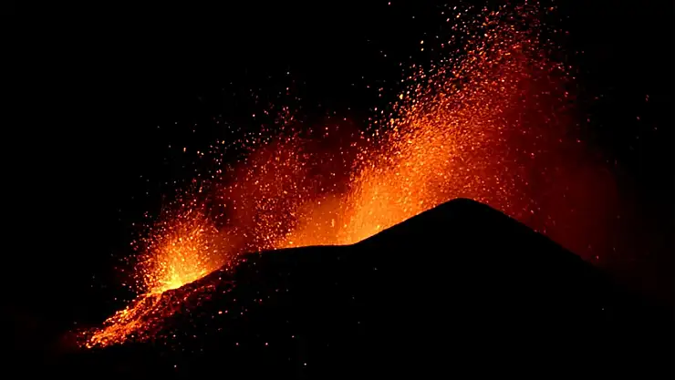 Volkanik faaliyetler sebebiyle 'turuncu' kodlu uyarı yayımlandı