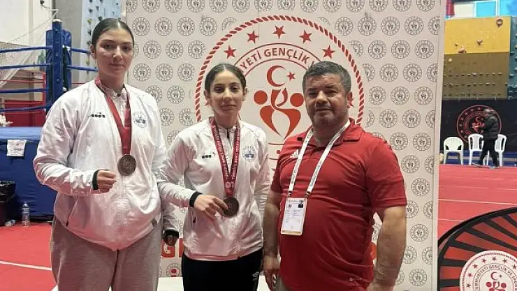 Elazığlı sporcular iki bronz madalya aldı