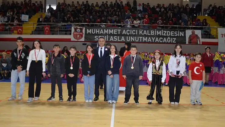 Bafra'da 23 Nisan coşkuyla kutlandı