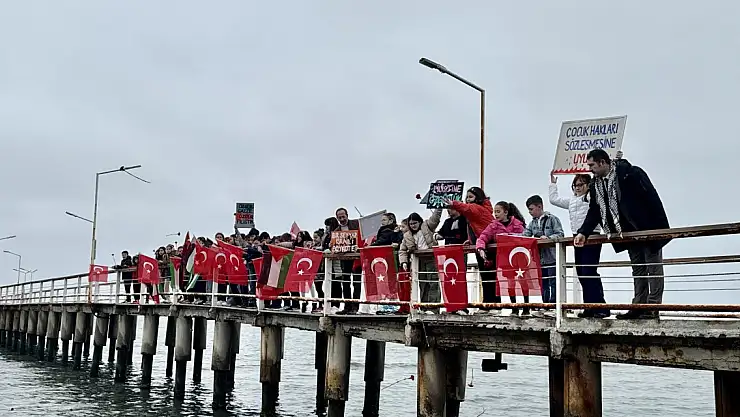 FİLİSTİNLİ ÇOCUKLARA DESTEK