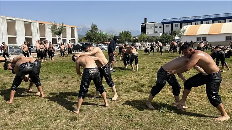 Pehlivanlar sezona hazırlanıyor