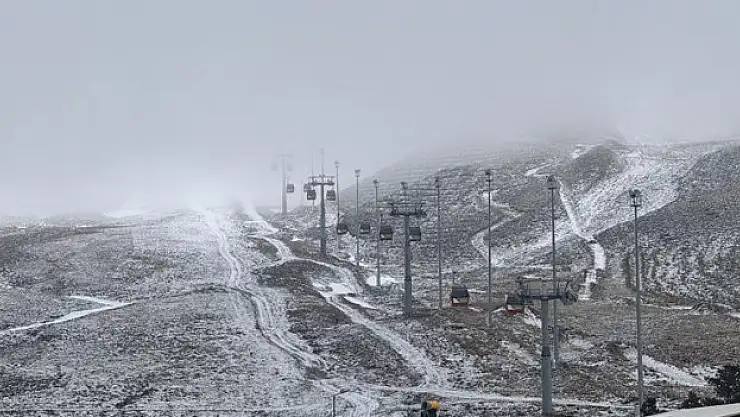 Erciyes beyaz örtüye kaplandı