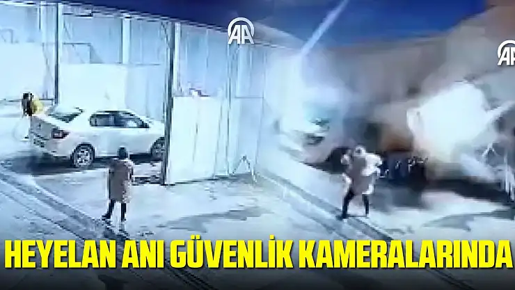 Heyelan anı güvenlik kamerasında