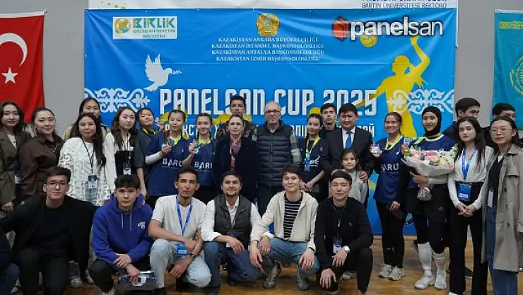 Kazakistanlı öğrenciler yarıştı