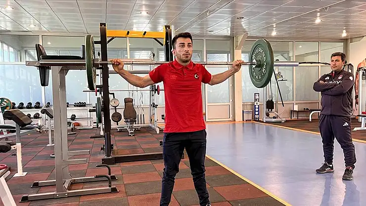 Avrupa şampiyonu milli haltercinin hedefi olimpiyatlar